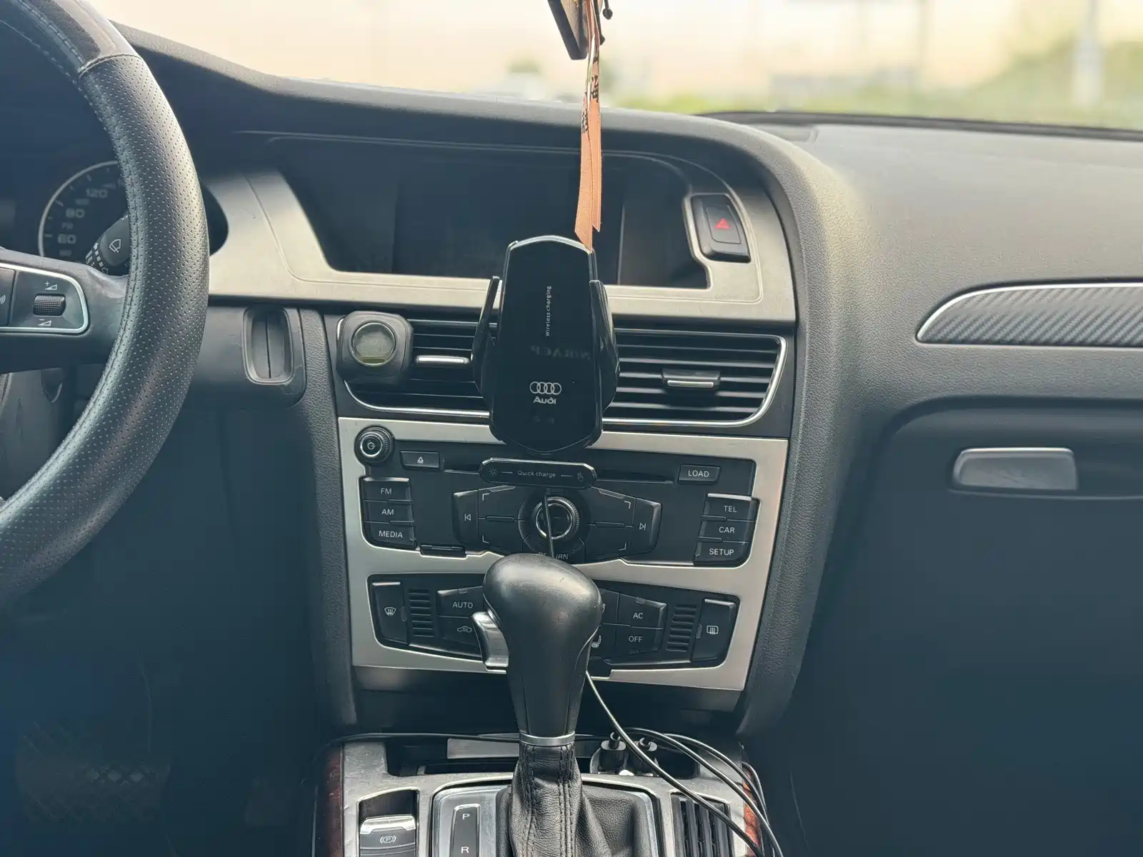 Фото 11 - Audi A4L
