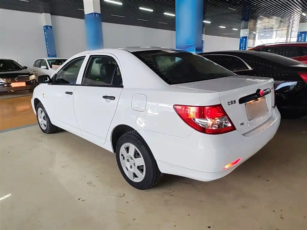 BYD F3 2012 Energy-saving Edition 1.5L Manual Comfort фото 5