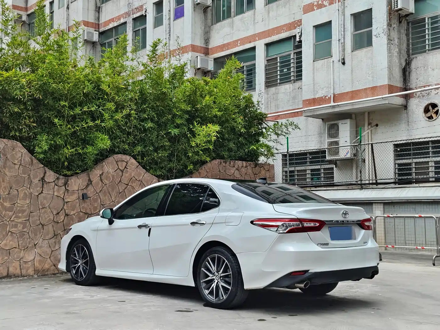 Toyota Camry 2021 2.5G Luxury Edition фото 4