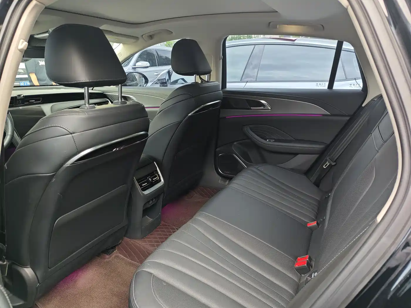 Hongqi H5 2024 2.0T Automatic Smart Connect Flag Smooth Edition фото 5
