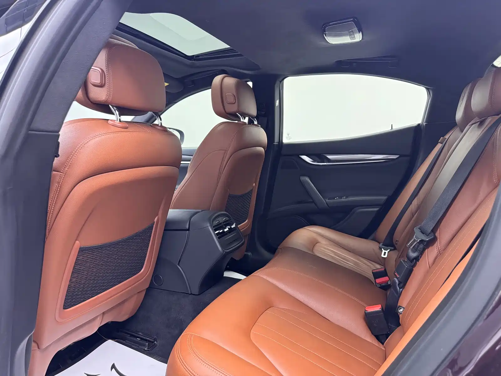 صورة 9 - Maserati Ghibli