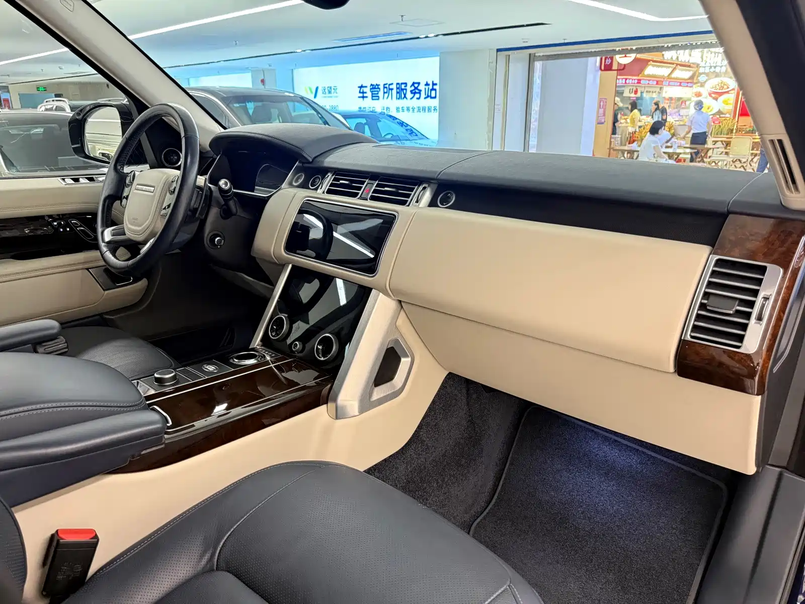 Фото 20 - Land Rover Range Rover