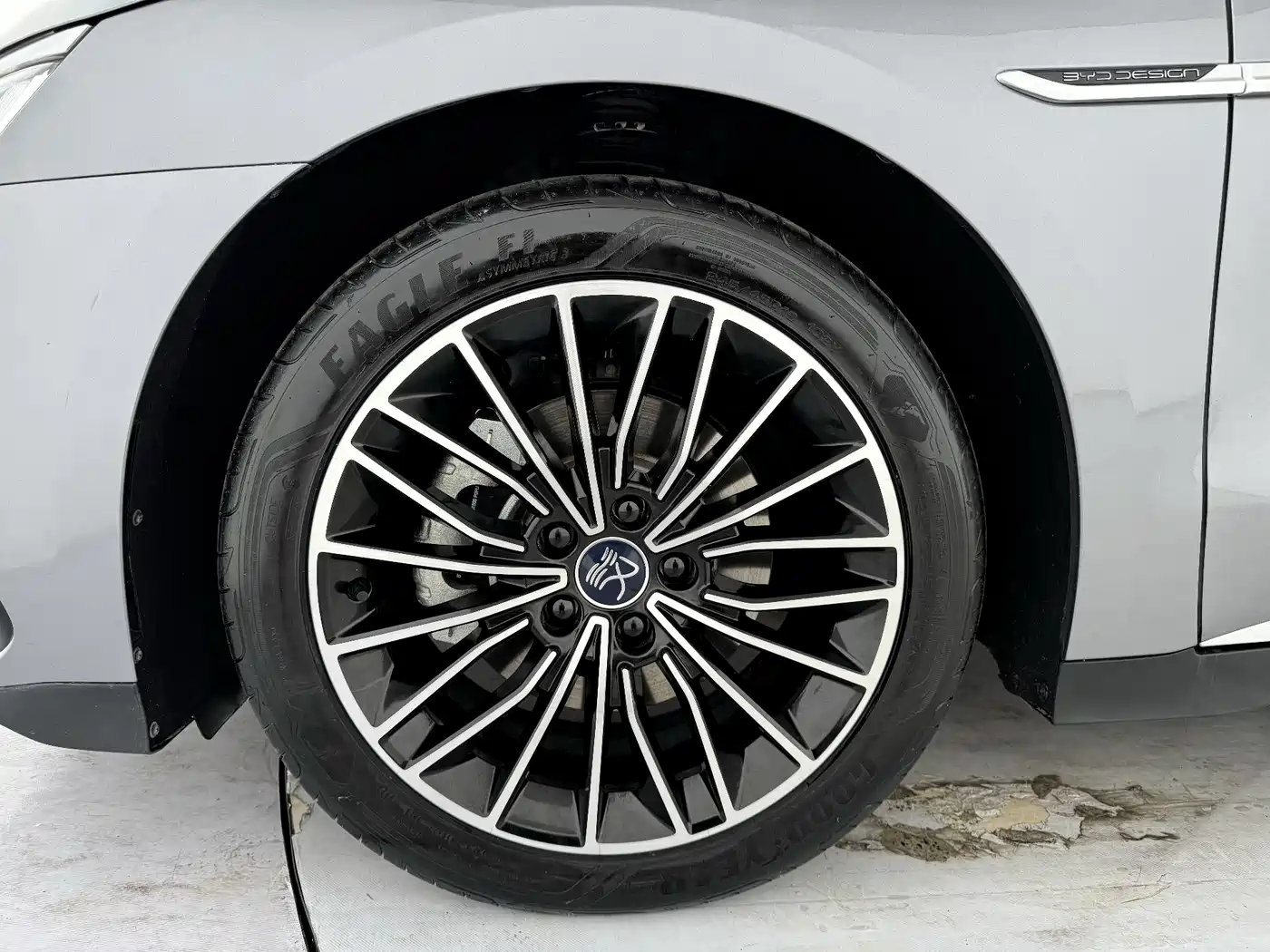 BYD Han 2023 DM-i Champion Edition 121KM Honor фото 16