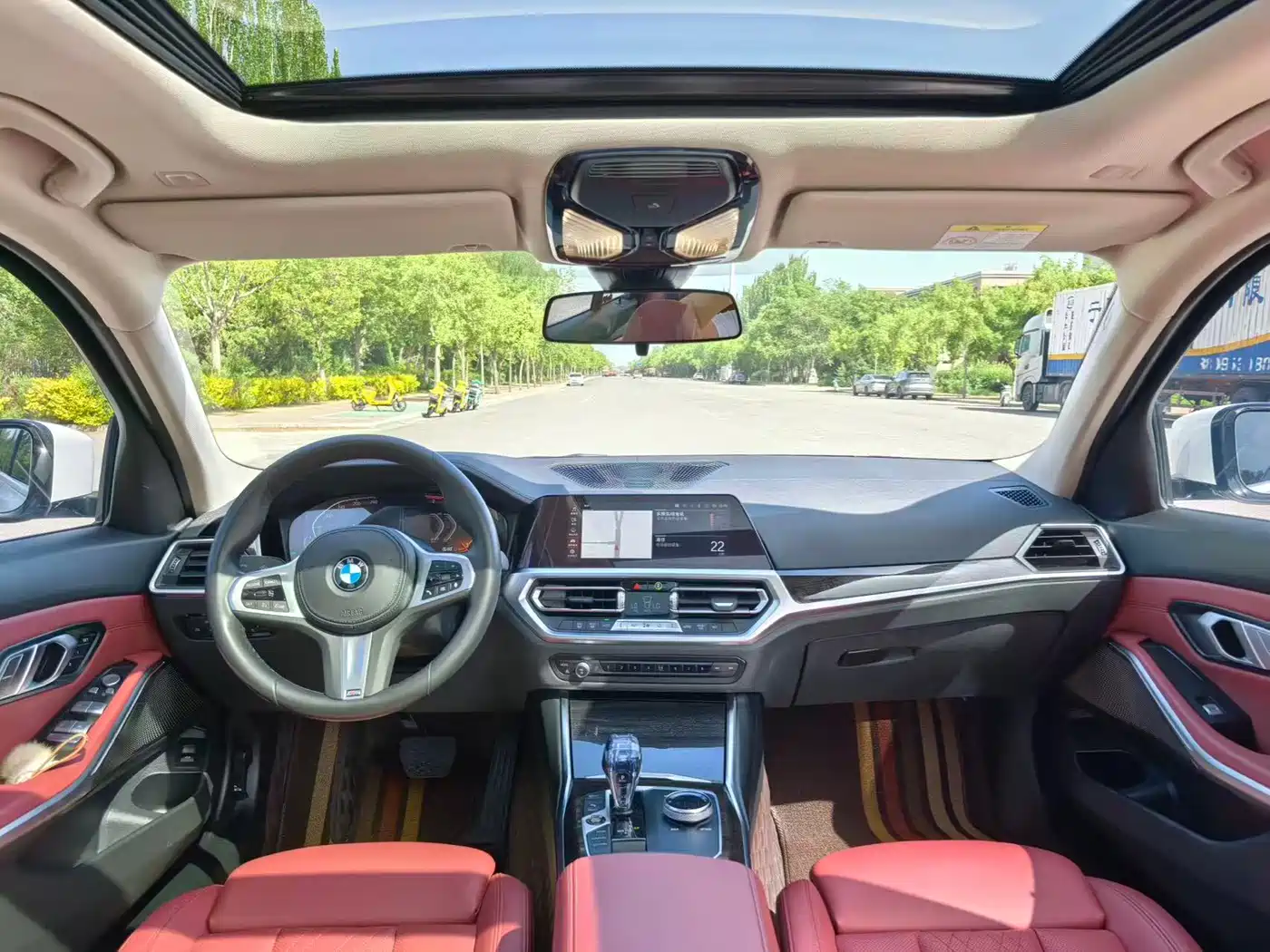 BMW 3 Series 2022 325Li M Sport Package фото 8