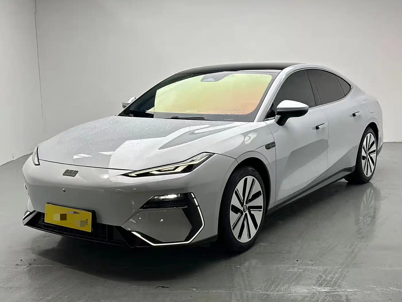 Geely Galaxy Galaxy E8 2024 2024 665km RWD Starship Voyager Edition