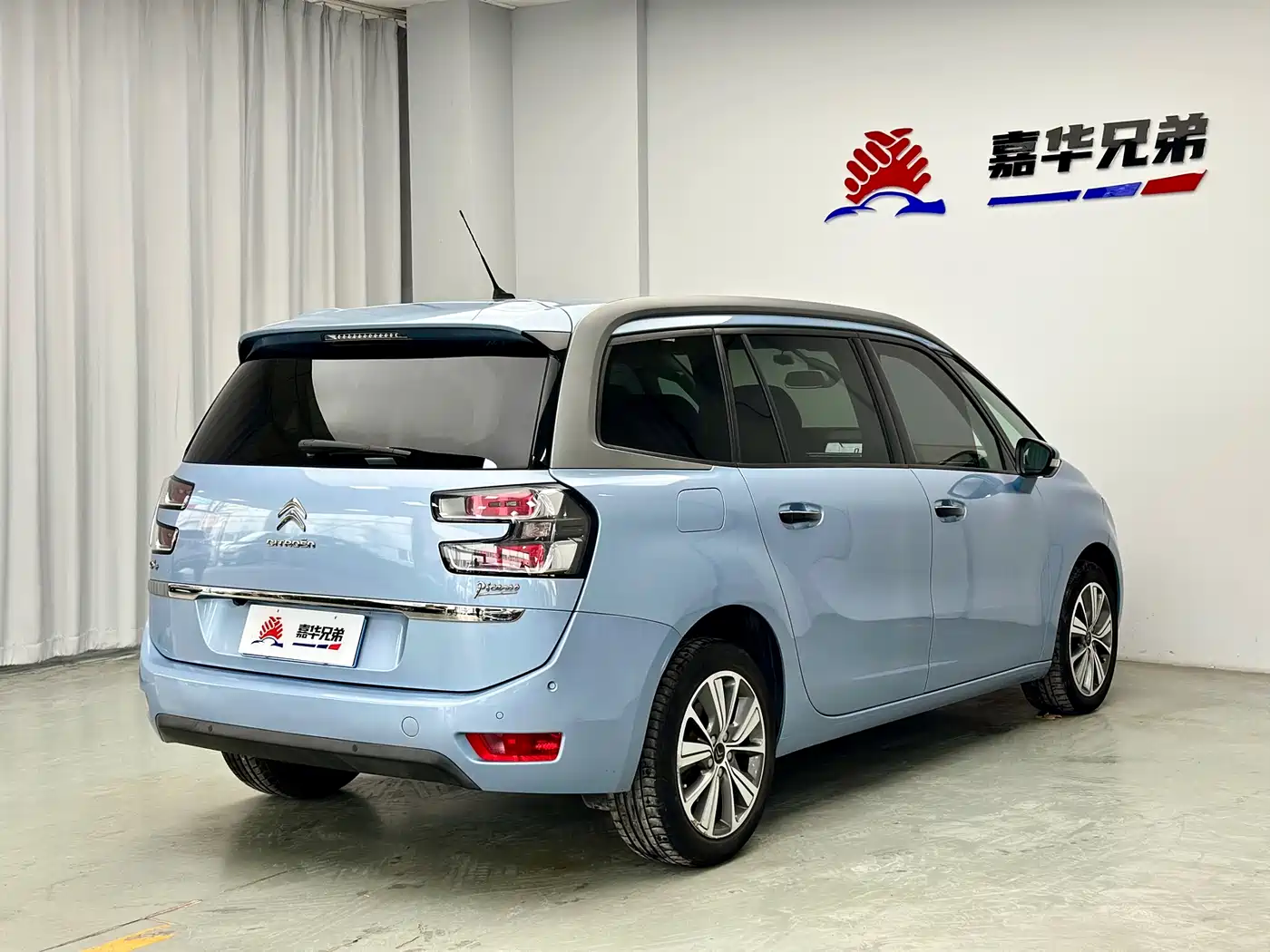 Citroën C4 Picasso 2015 Grand 1.6T Luxury 7-seater фото 9