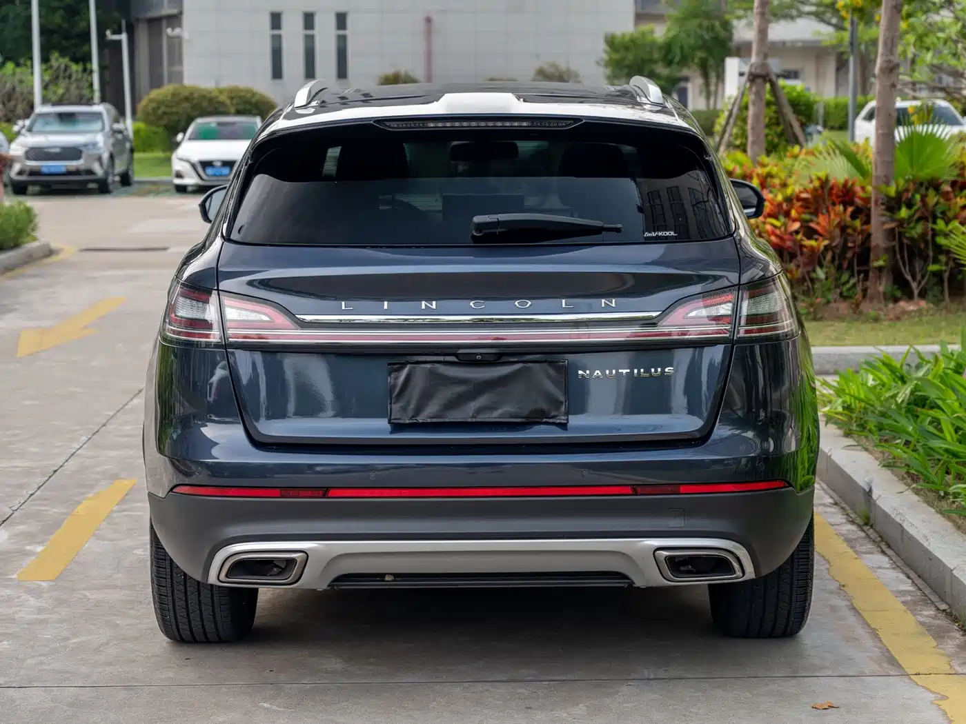 Lincoln Nautilus 2021 2.0T AWD Exclusive Edition фото 4