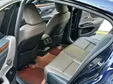 Фото 8 - Lexus ES