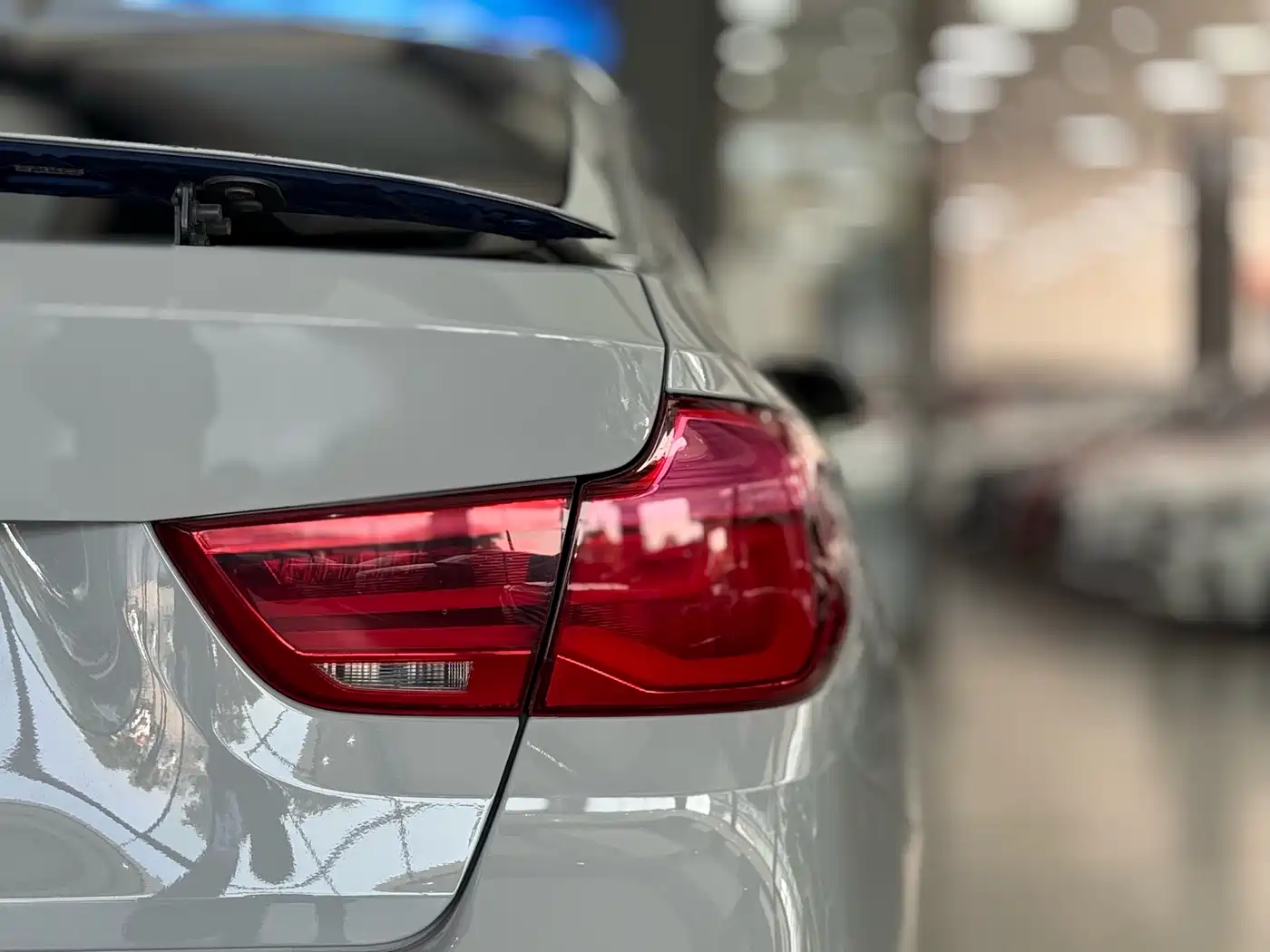 BMW 3 Series GT 2018 320i M Sport фото 19