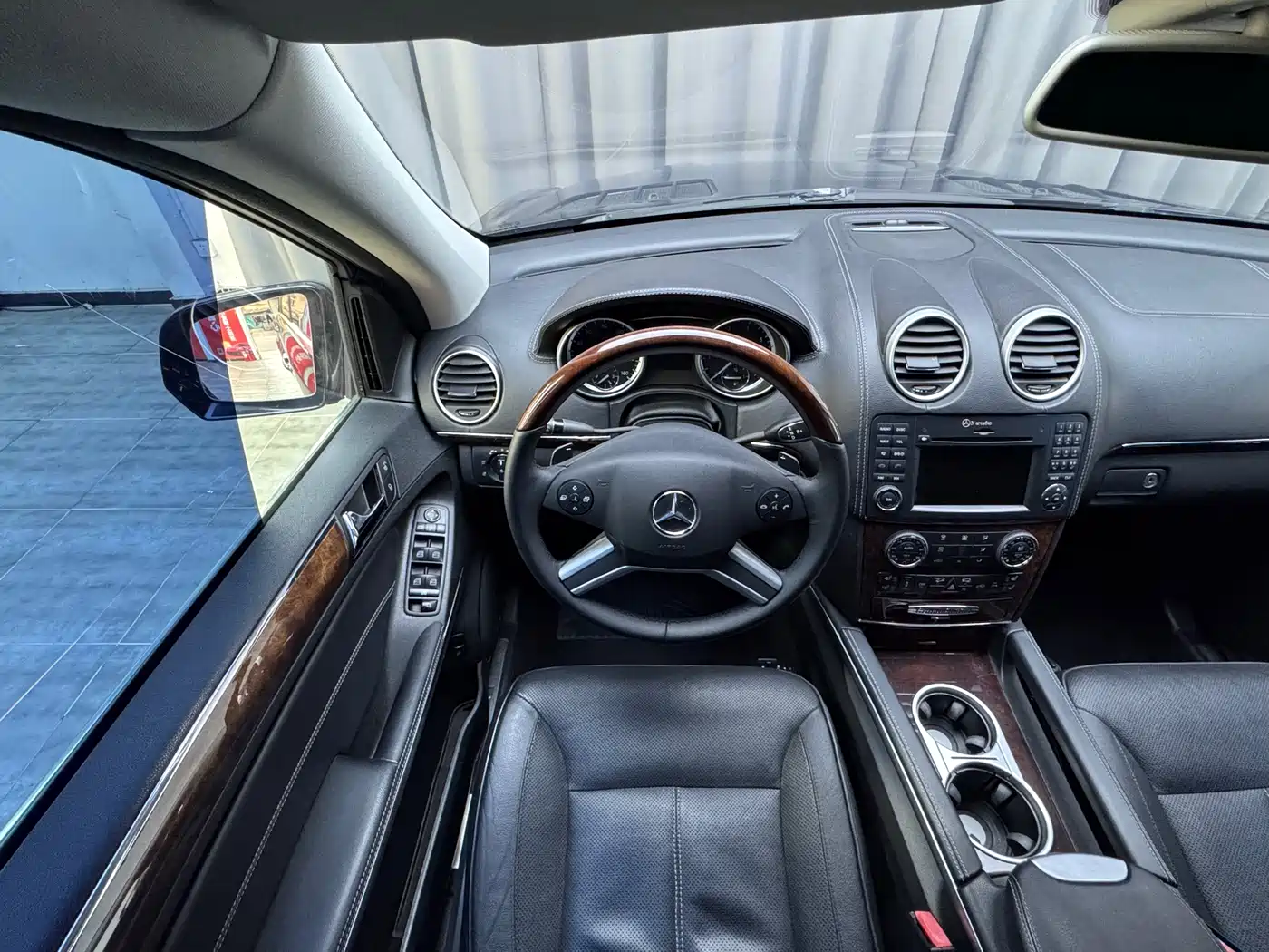 Mercedes-Benz GL-Class фото 11