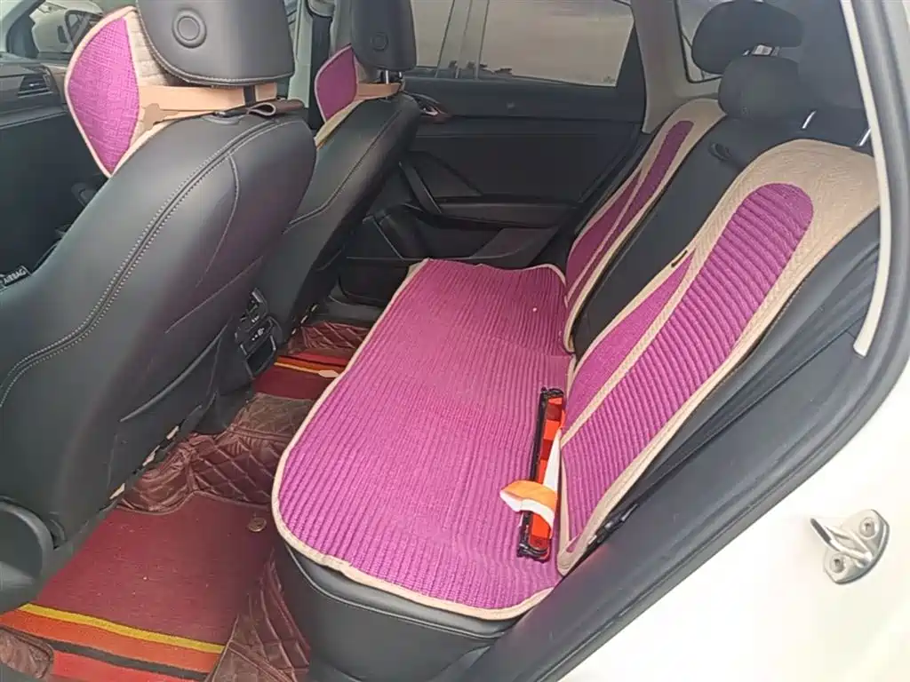 VOLKSWAGEN TUYUE