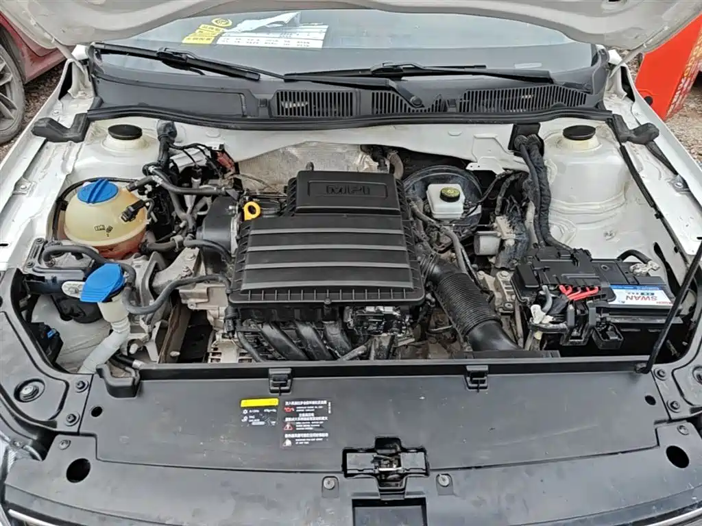 Volkswagen Lavida 2017 1.6L Automatic Trend Edition фото 20