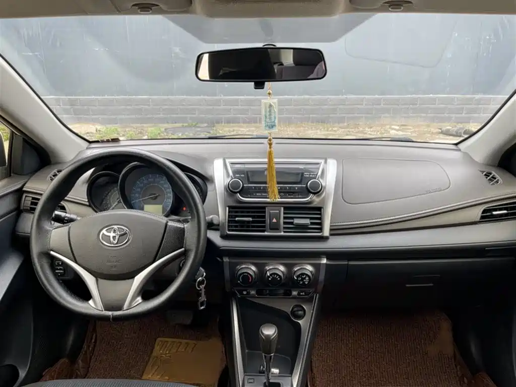 Toyota YARiS L Zhi Xuan 2015 1.5E Auto Charming Edition фото 13
