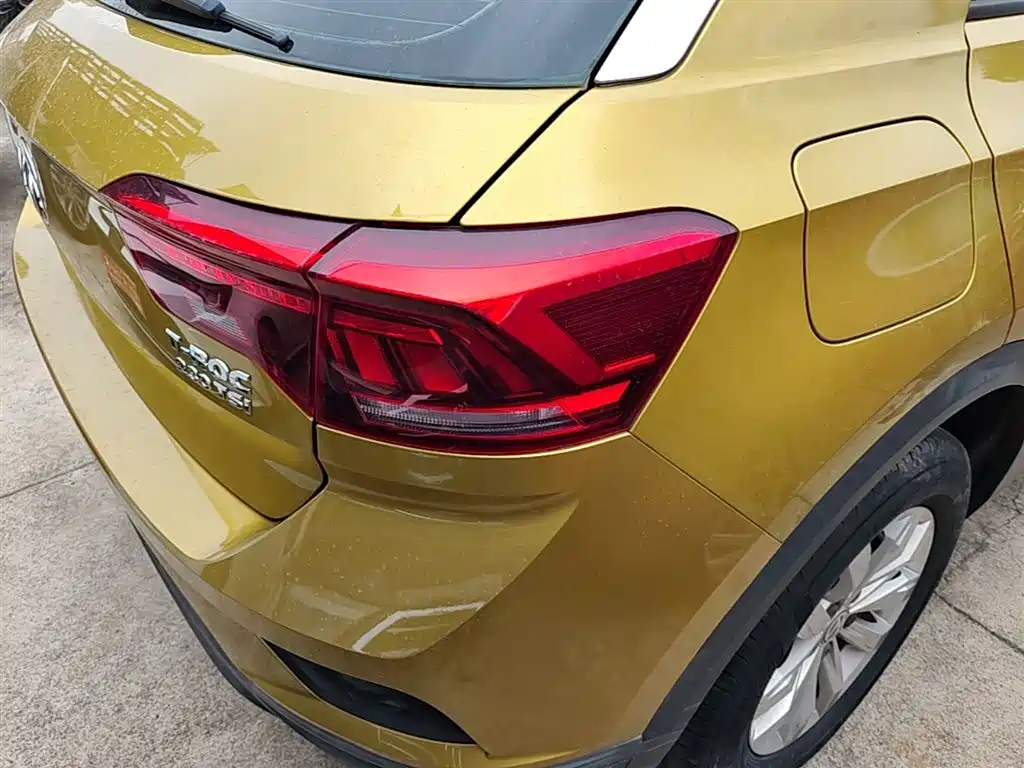 Volkswagen T-ROC 2018 230TSI DSG 2WD Fashion China V фото 8