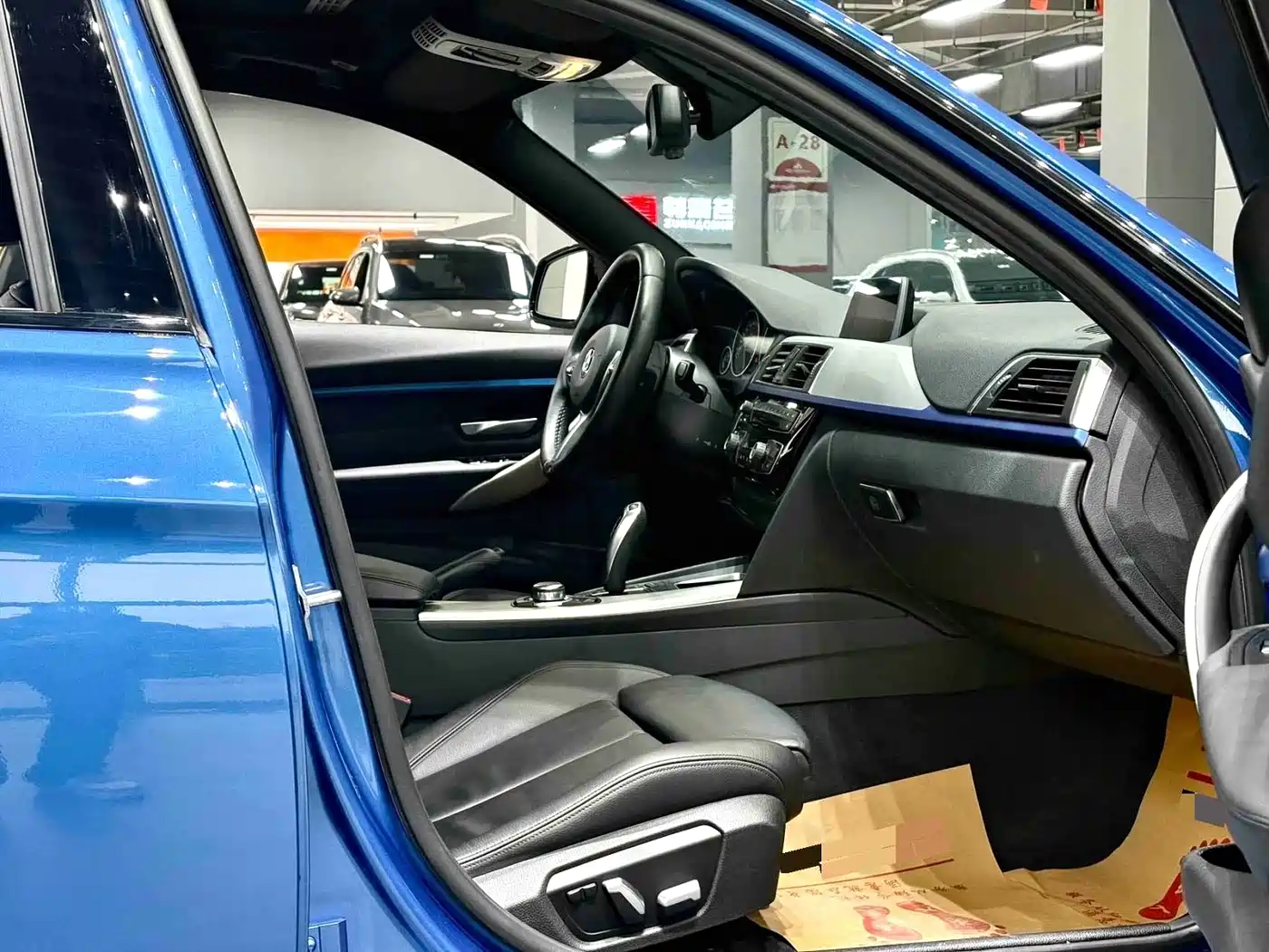 BMW 3 Series 2016 320Li Luxury Design Package фото 7
