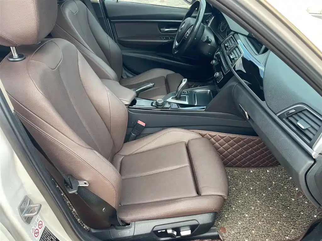 BMW 3 Series 2018 320Li Fashion Style фото 5