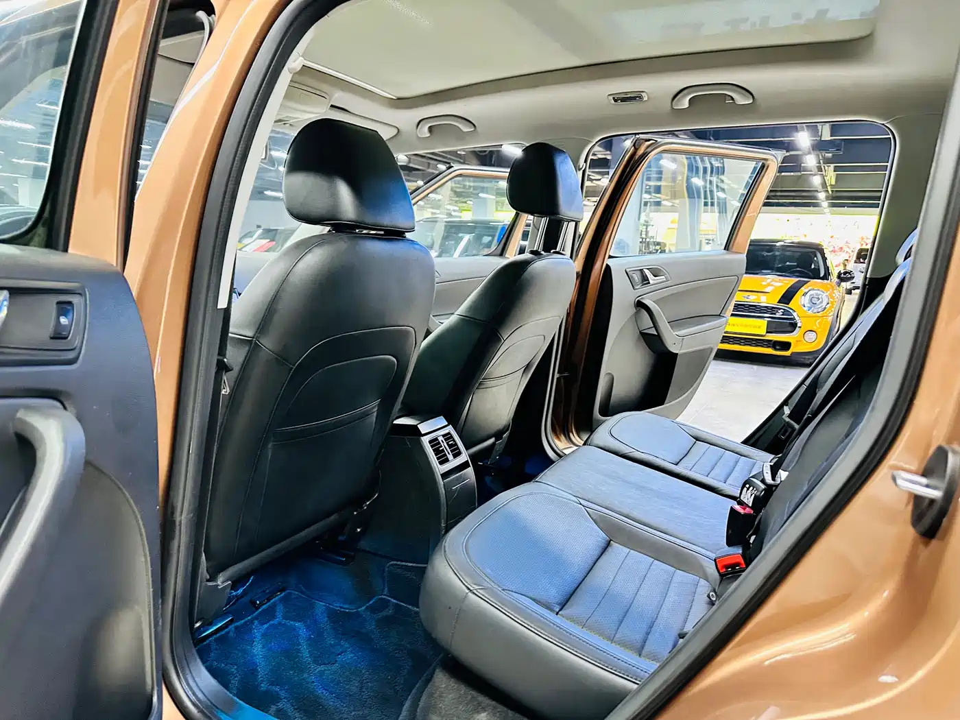 Škoda Yeti 2014 1.8TSI DSG Off-Road Edition фото 19