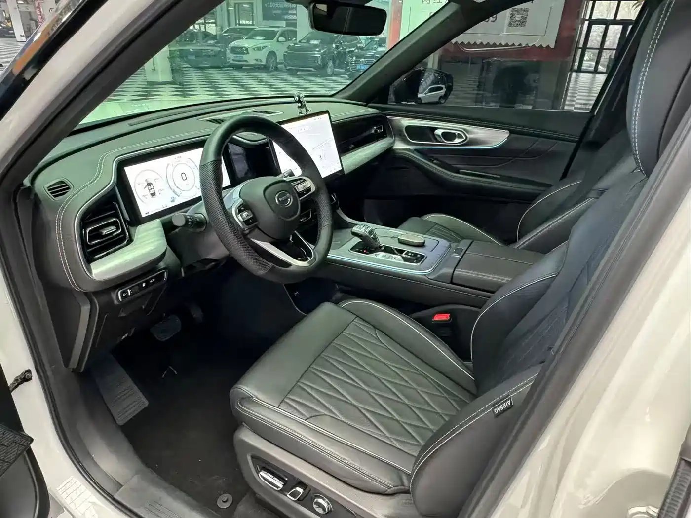 GAC Trumpchi Trumpchi GS8 2025 Pilot Series 2.0TGDI 2WD Luxury Edition 5-seater фото 4