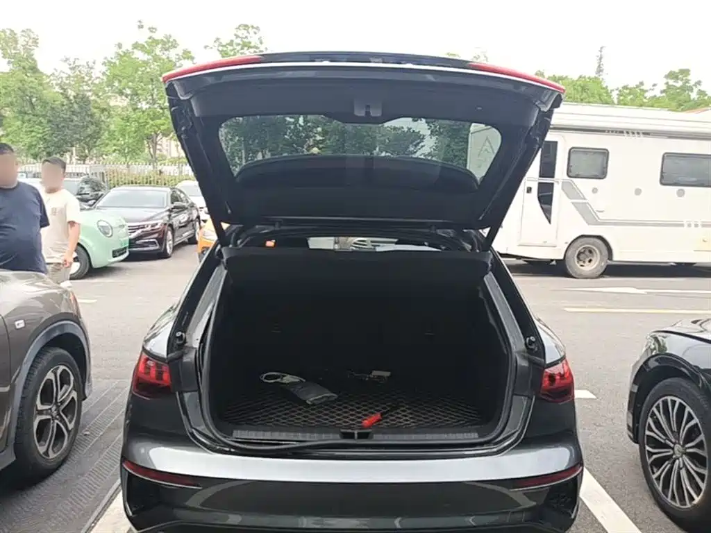 Audi A3 2024 Model Sportback 35 TFSI Luxury Sport фото 19