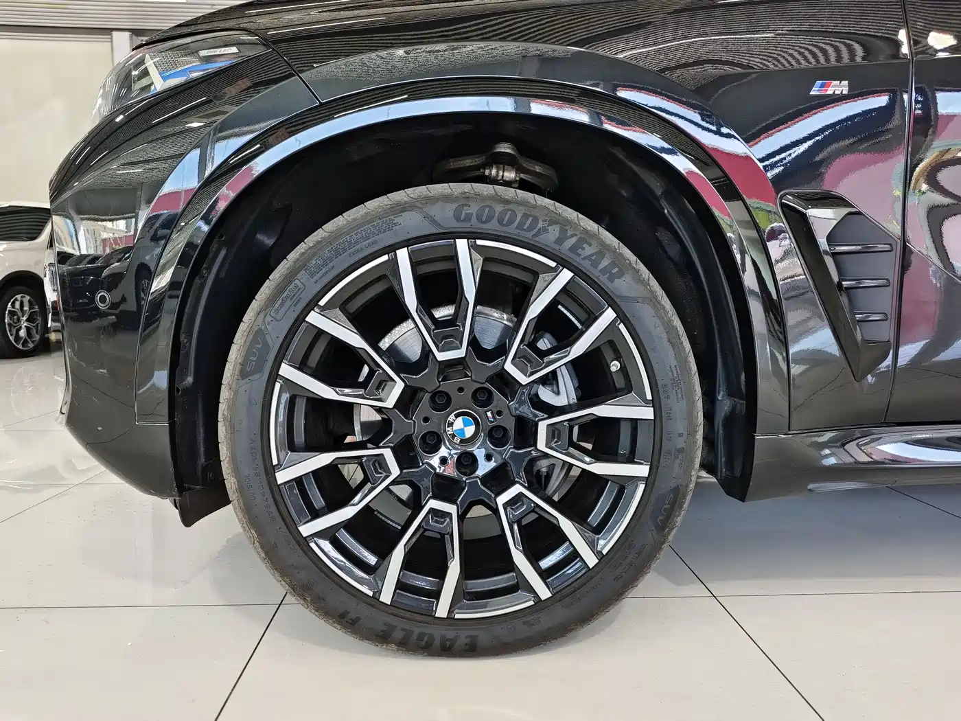 BMW X5 2023 xDrive 40Li M Sport Black Night Package фото 14