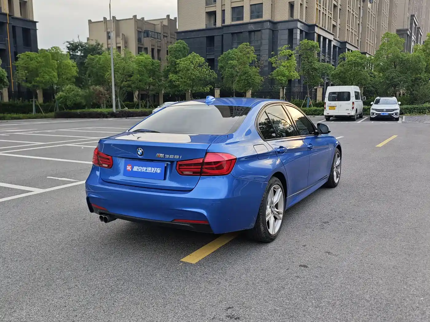 BMW 3 Series 2016 328i M Sport фото 16