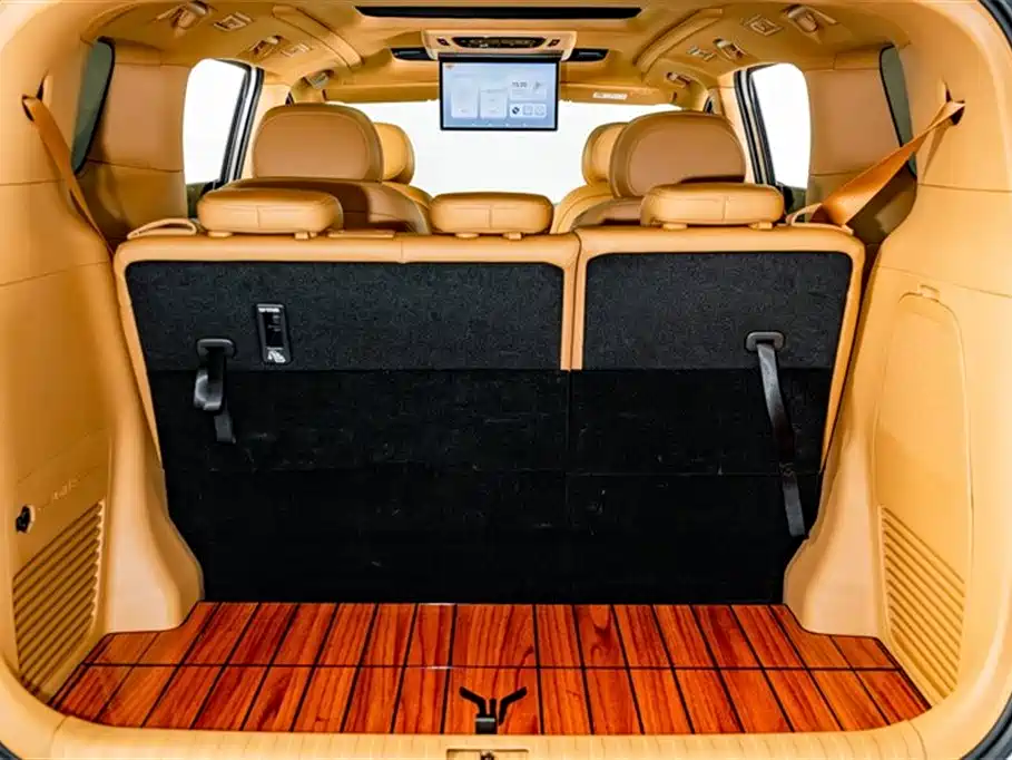 Voyah Auto Voyah Dreamer 2024 PHEV Extended Range Premium Edition фото 28
