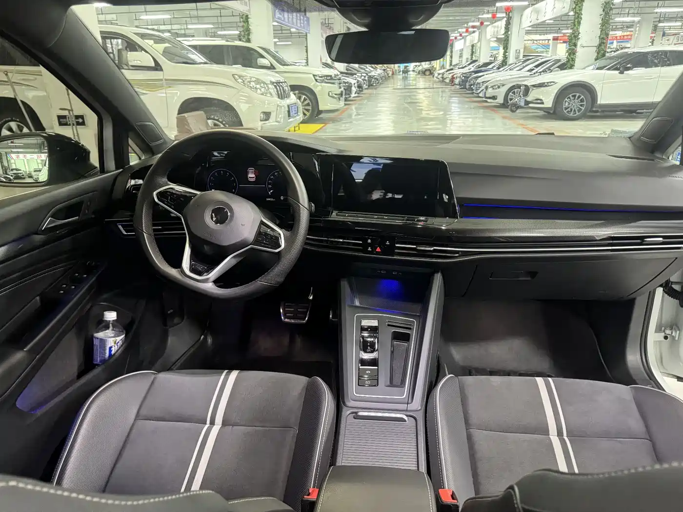 Volkswagen Golf 2021 280TSI DSG R-Line фото 4