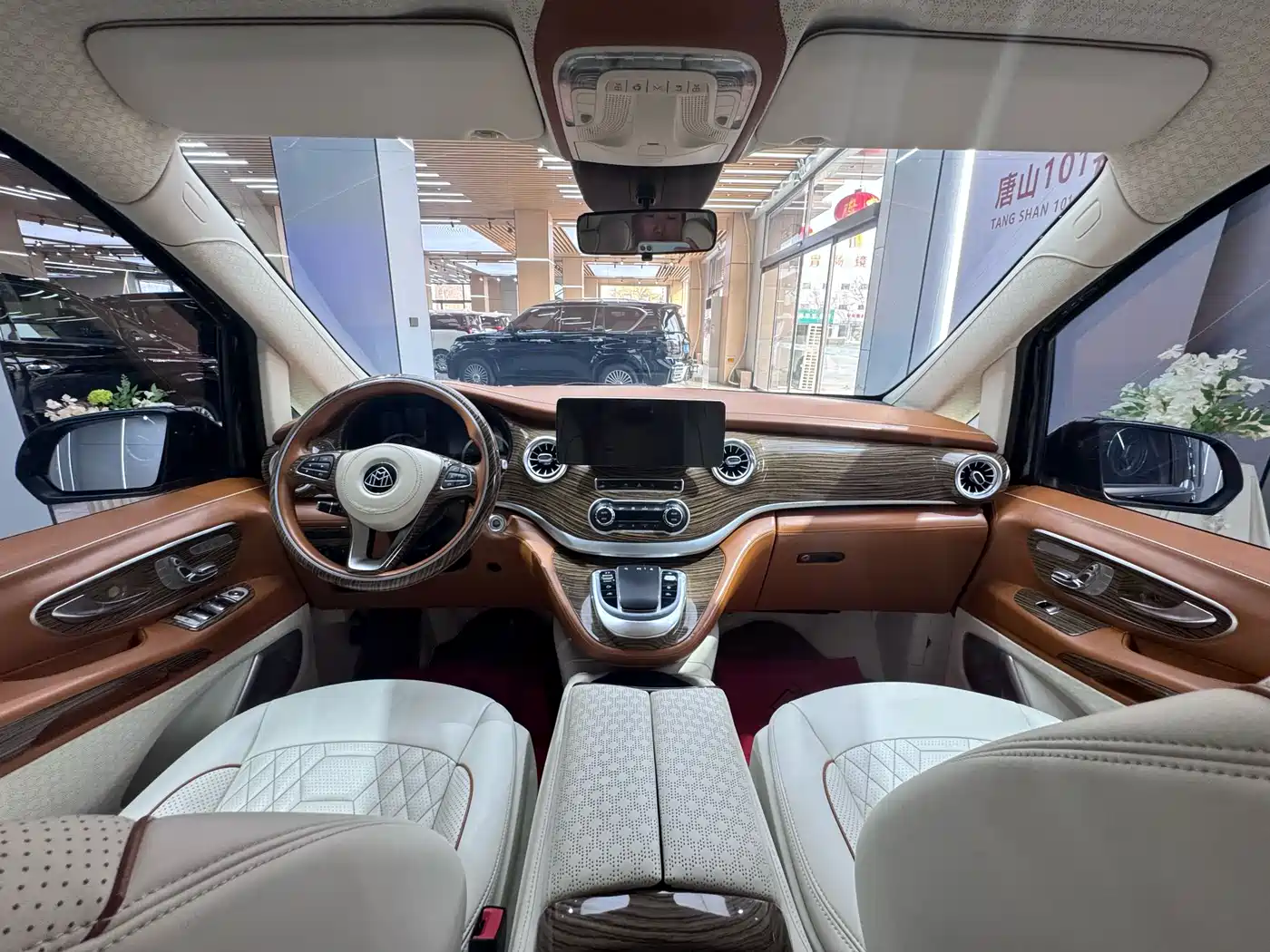 Mercedes-Benz Vito 2021 2.0T Business Edition 7-seater фото 18