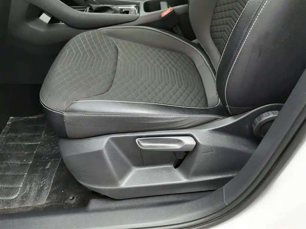 Škoda Kodiaq 2019 Facelift TSI330 5-seat 2WD Comfort China VI фото 20