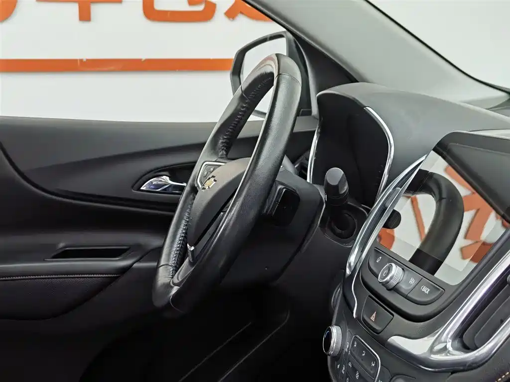 Chevrolet Equinox 2018 RS 550T Automatic 4WD Pioneer Edition фото 22