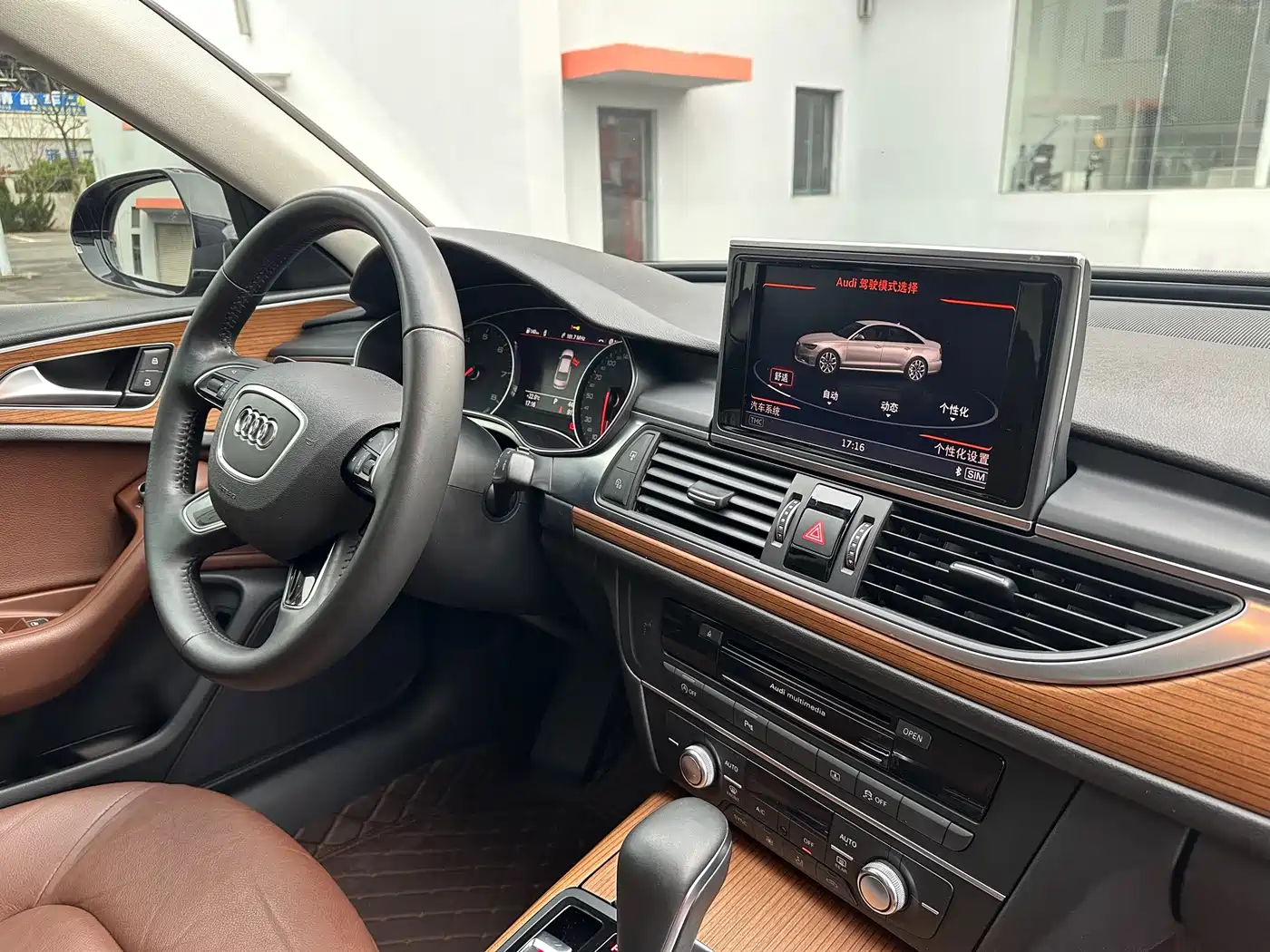 Audi A6L 2018 30th Anniversary 30 FSI Style фото 28