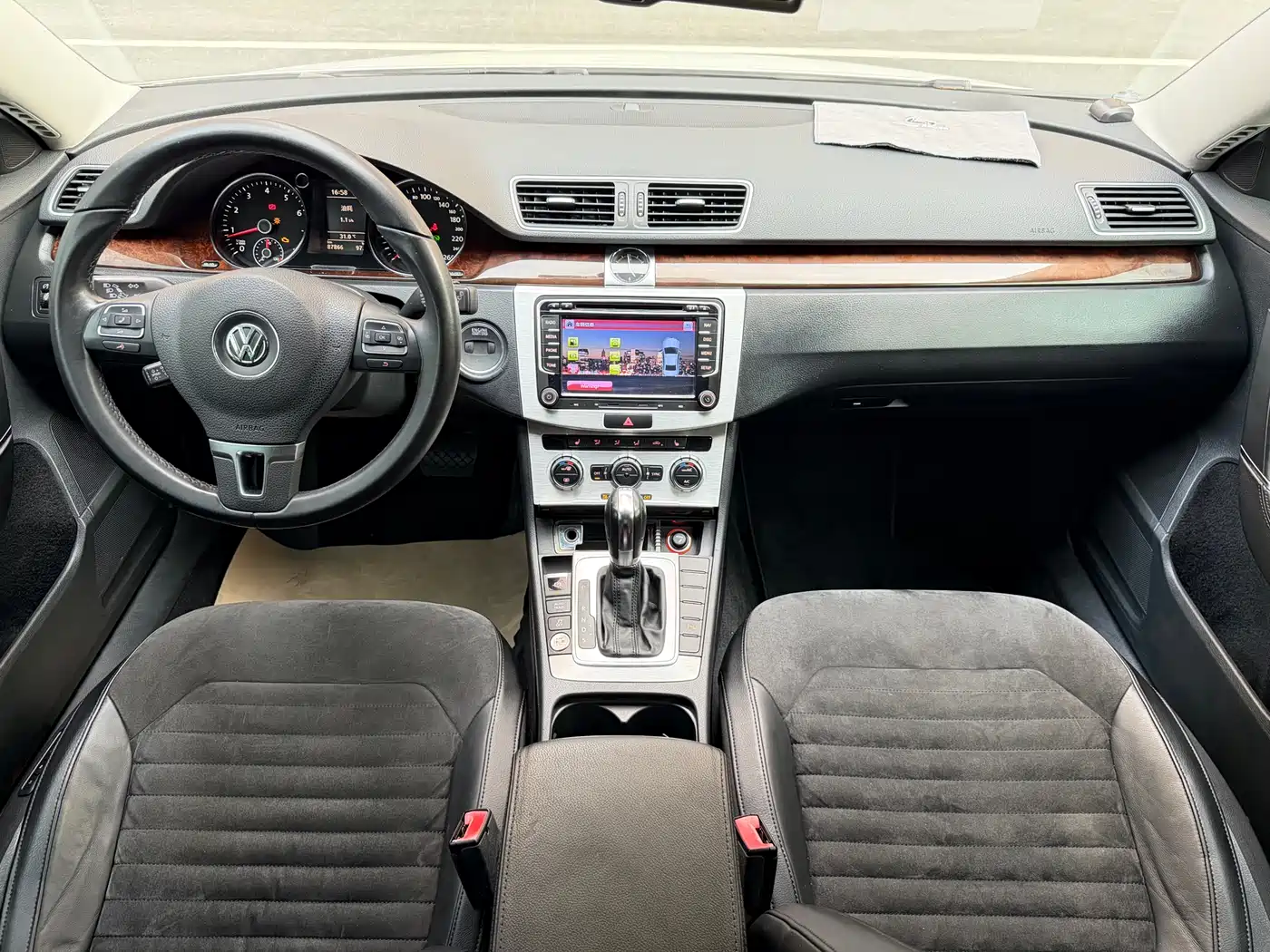 Volkswagen Magotan (Import) 2012 Wagon 2.0TSI Comfort фото 11