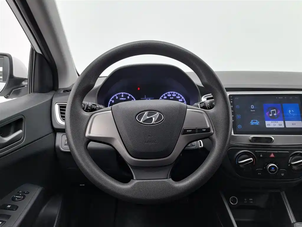 HYUNDAI ACCEPT