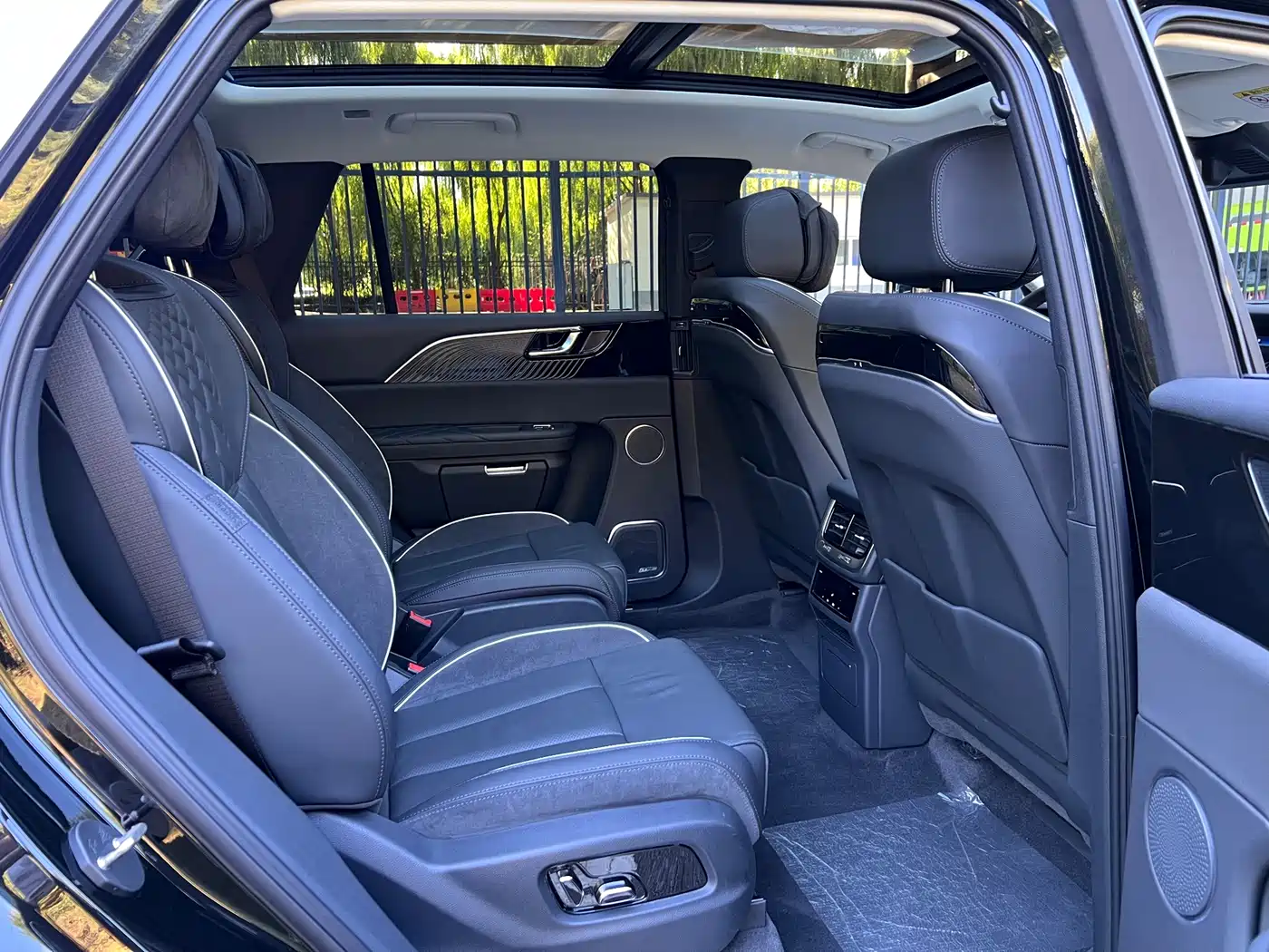 Hongqi E-HS9 2023 2021 460km Flagship Comfort 6-seater