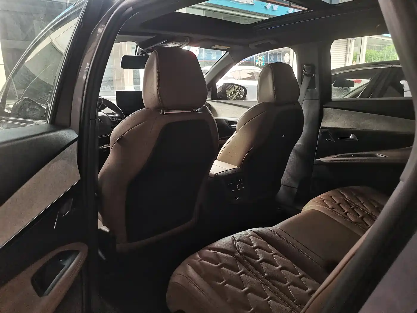 Peugeot 5008 2021 400THP 7-Seater Flagship GT Edition фото 6