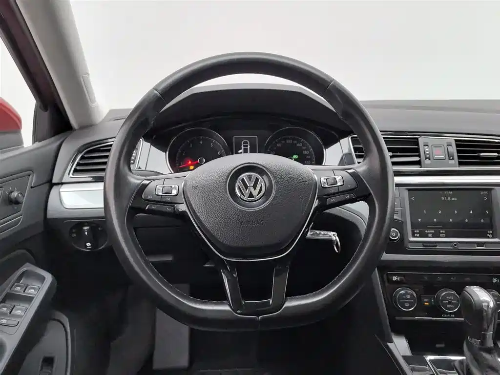 Volkswagen Lamando 2017 280TSI DSG Comfort Edition фото 11