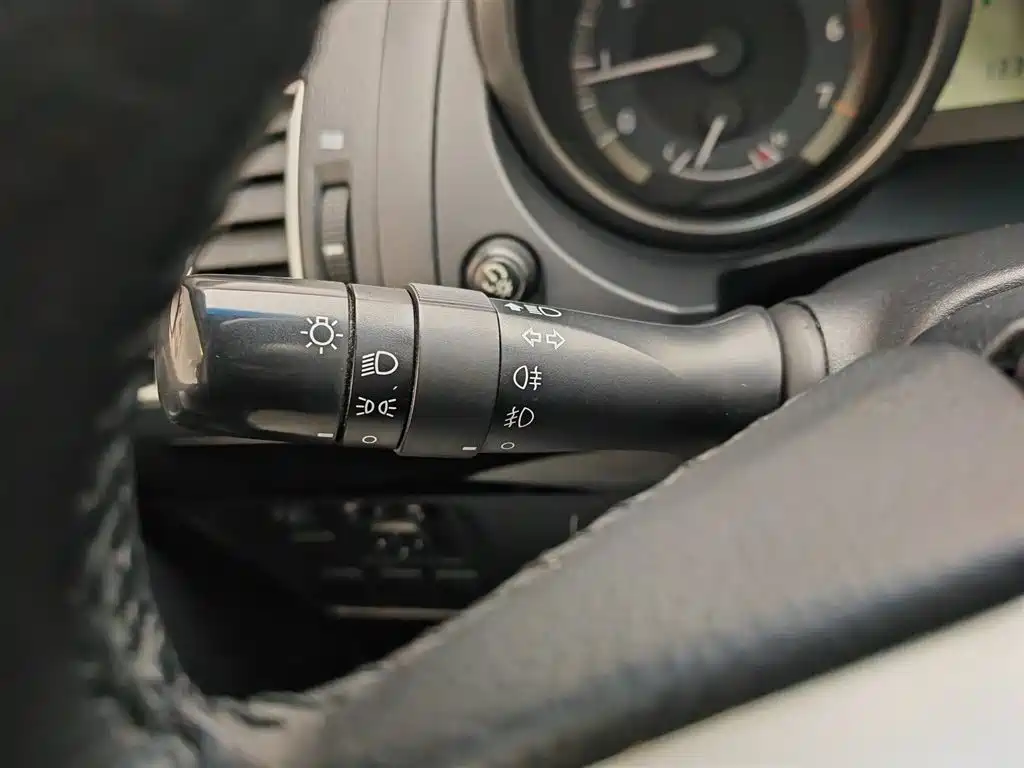 Toyota Prado 2016 2.7L Auto Standard Edition фото 21