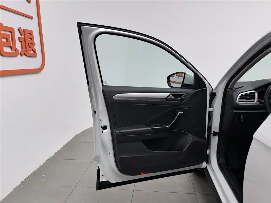 Volkswagen T-ROC 2021 280TSI DSG 2WD Elite Connected фото 8