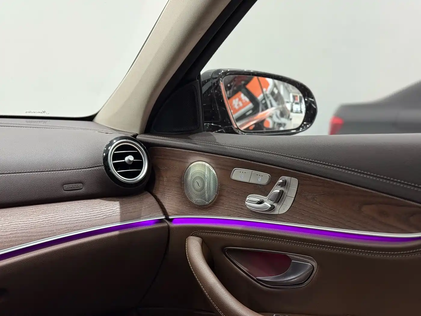 Mercedes-Benz E-Class 2022 E 300 L Luxury фото 11