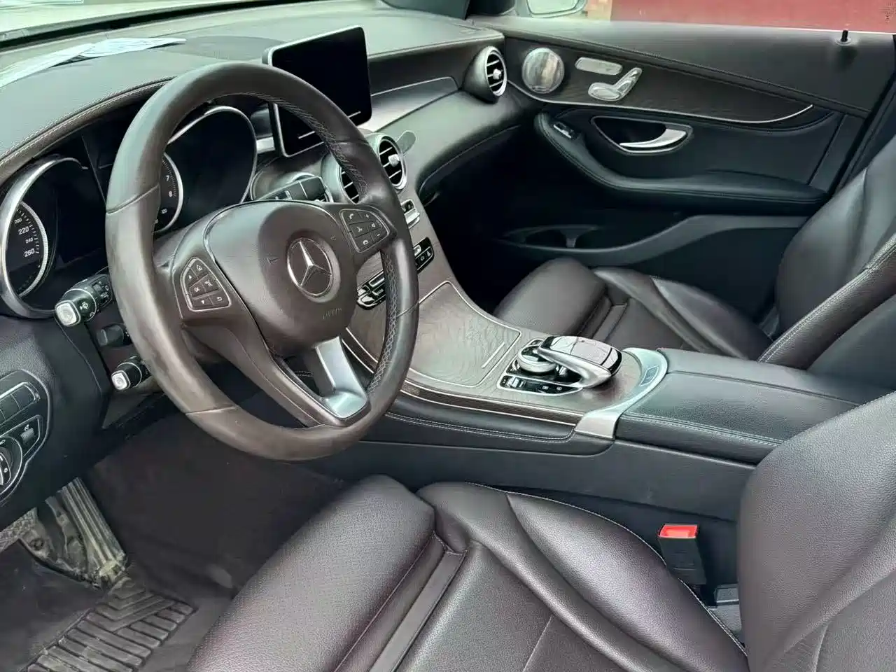 Mercedes-Benz GLC 2018 GLC 300 4MATIC Dynamic фото 7