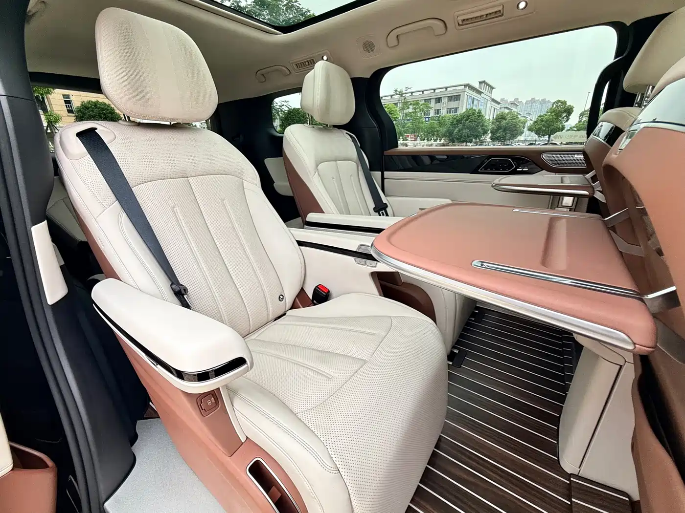 BYD Xia 2025 DM-i 1.5T 180km Excellence фото 20