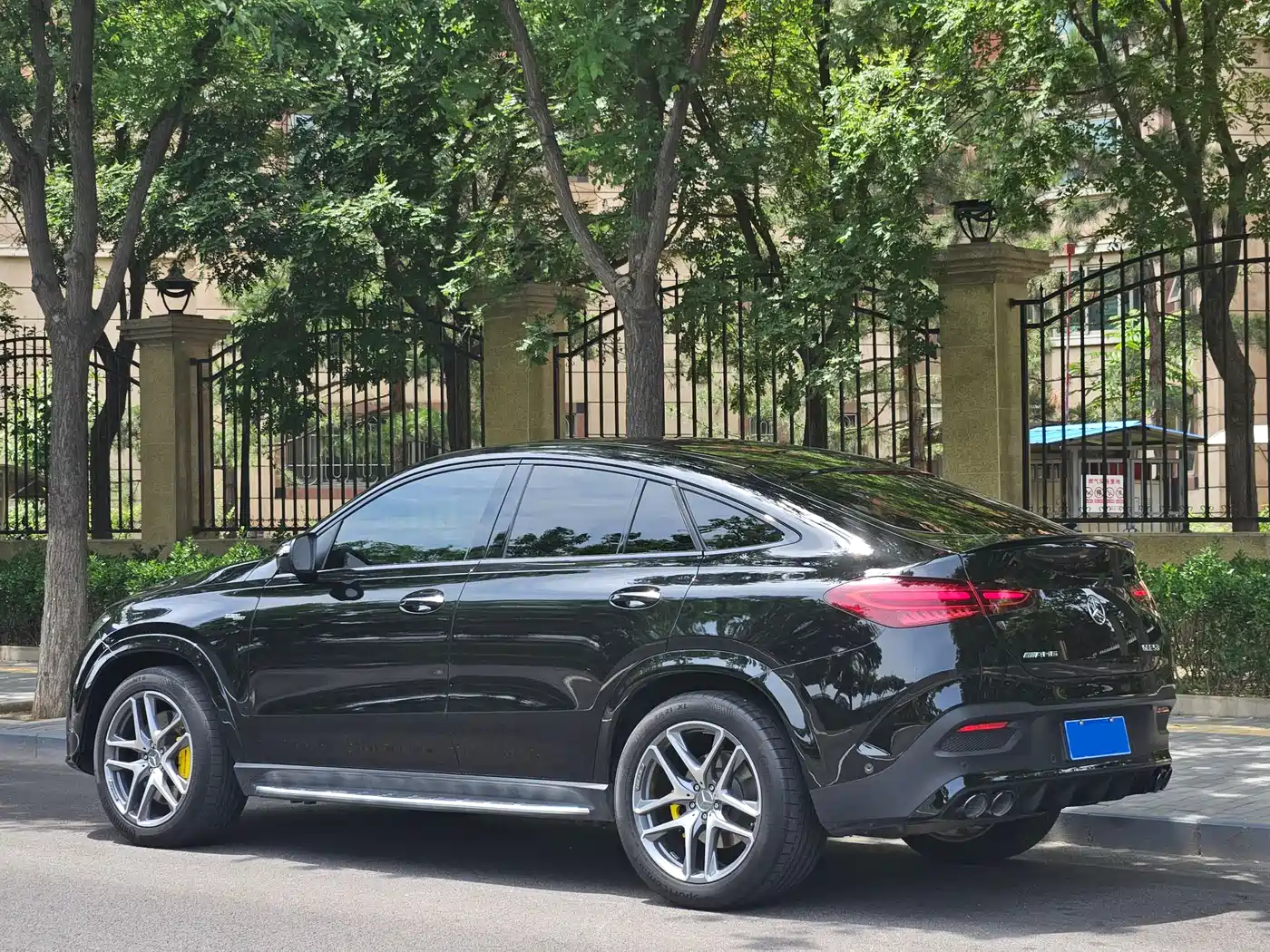 Mercedes-Benz GLE Coupe AMG 2024 AMG GLE 53 4MATIC+ Coupe SUV фото 3