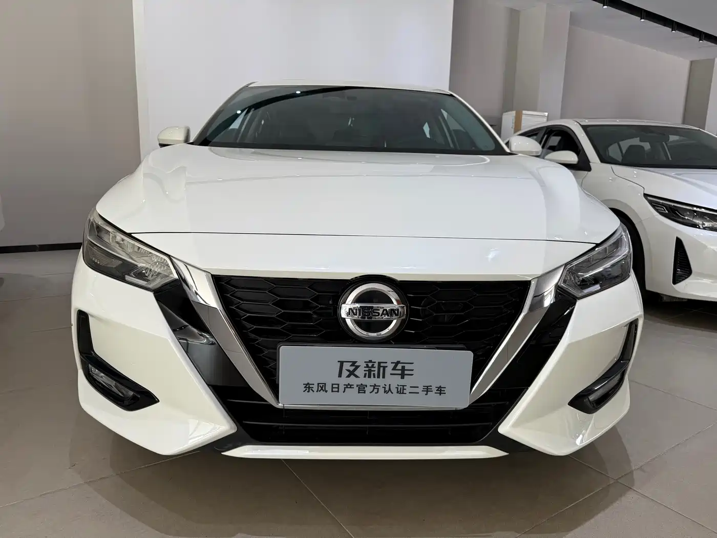 Nissan SYLPHY, миниатюра 2