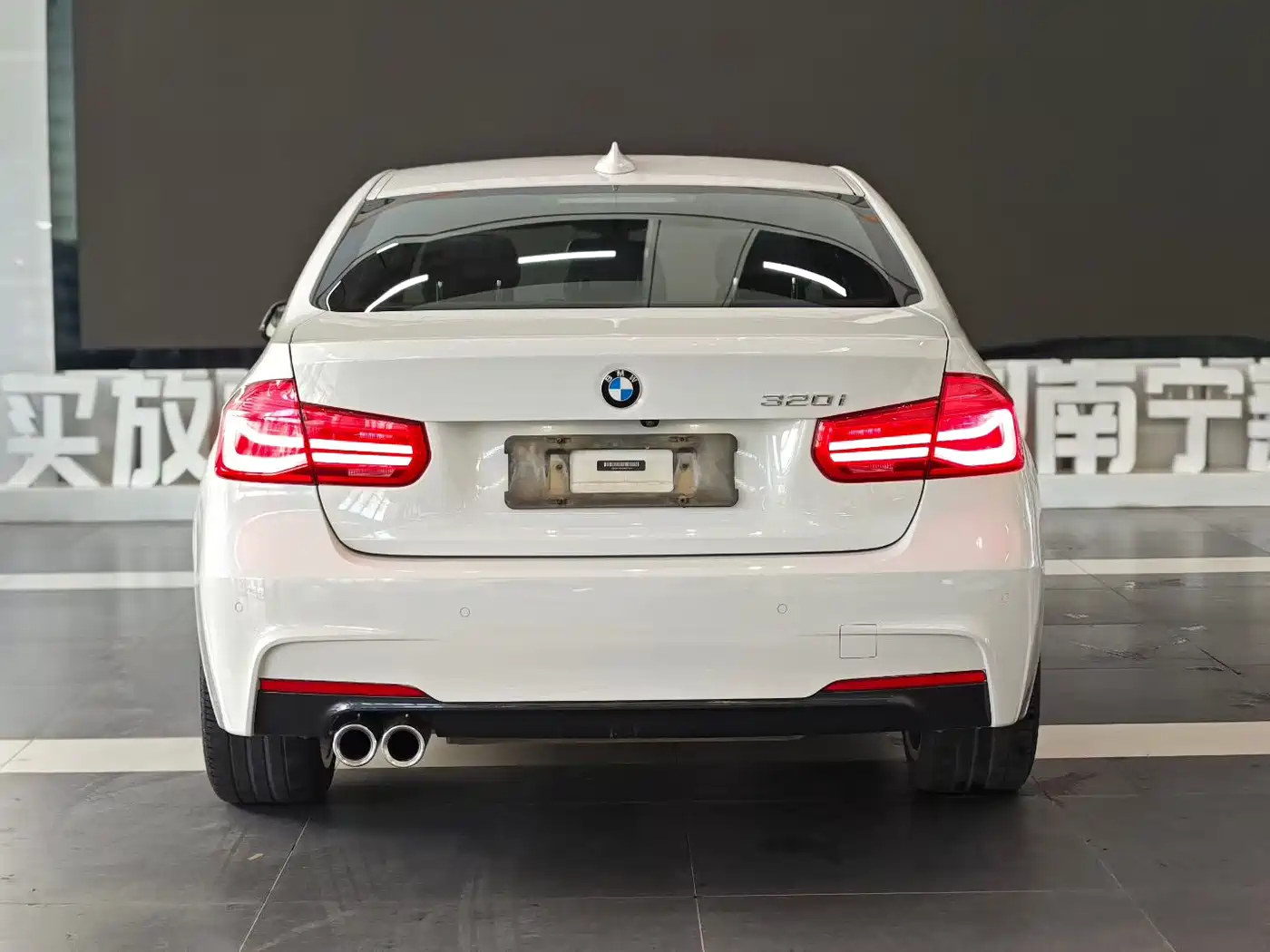 BMW 3 Series 2018 320i M Sport Package фото 8
