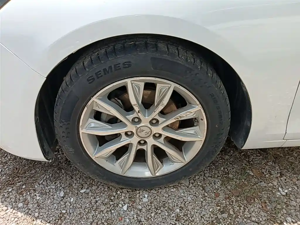 Hongqi H5 2018 30TD Dynamic Edition фото 23