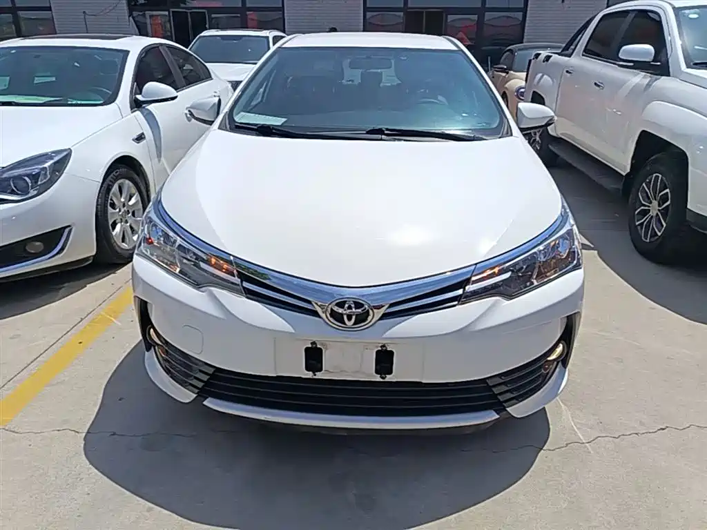 Toyota Corolla 2018 1.2T S-CVT GL Smart Edition фото 3
