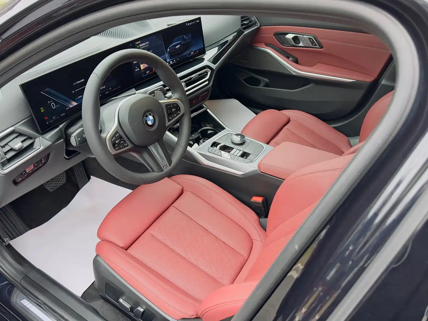 BMW 3 Series 2024 325i M Sport Shadowline Package фото 2