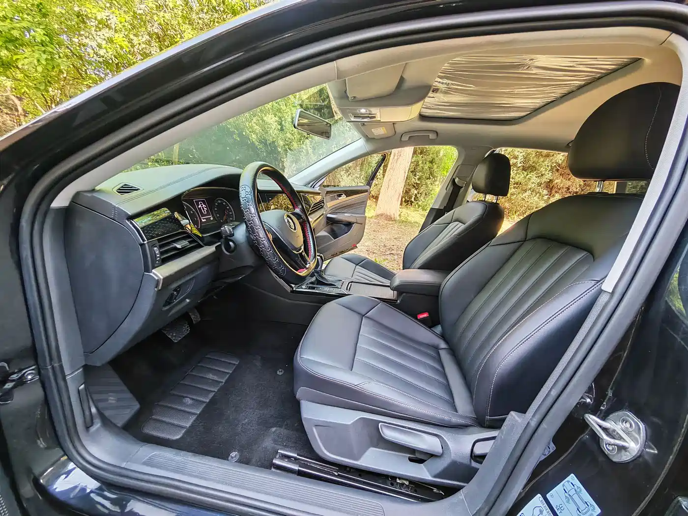 Volkswagen Passat 2020 280TSI Business Edition China VI фото 4