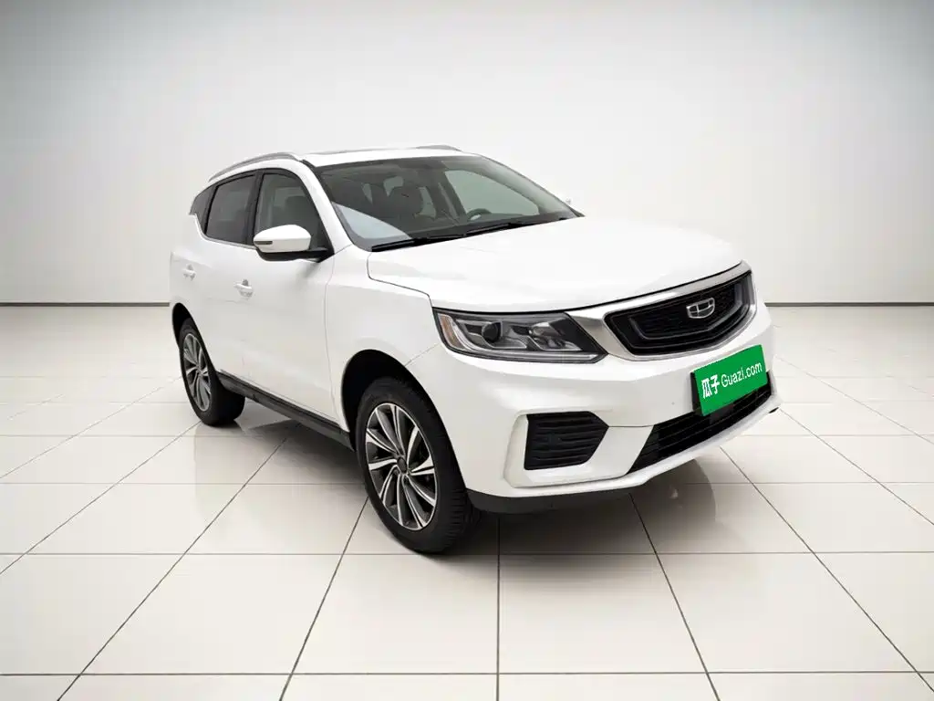 Фото 3 - Geely Emgrand X6