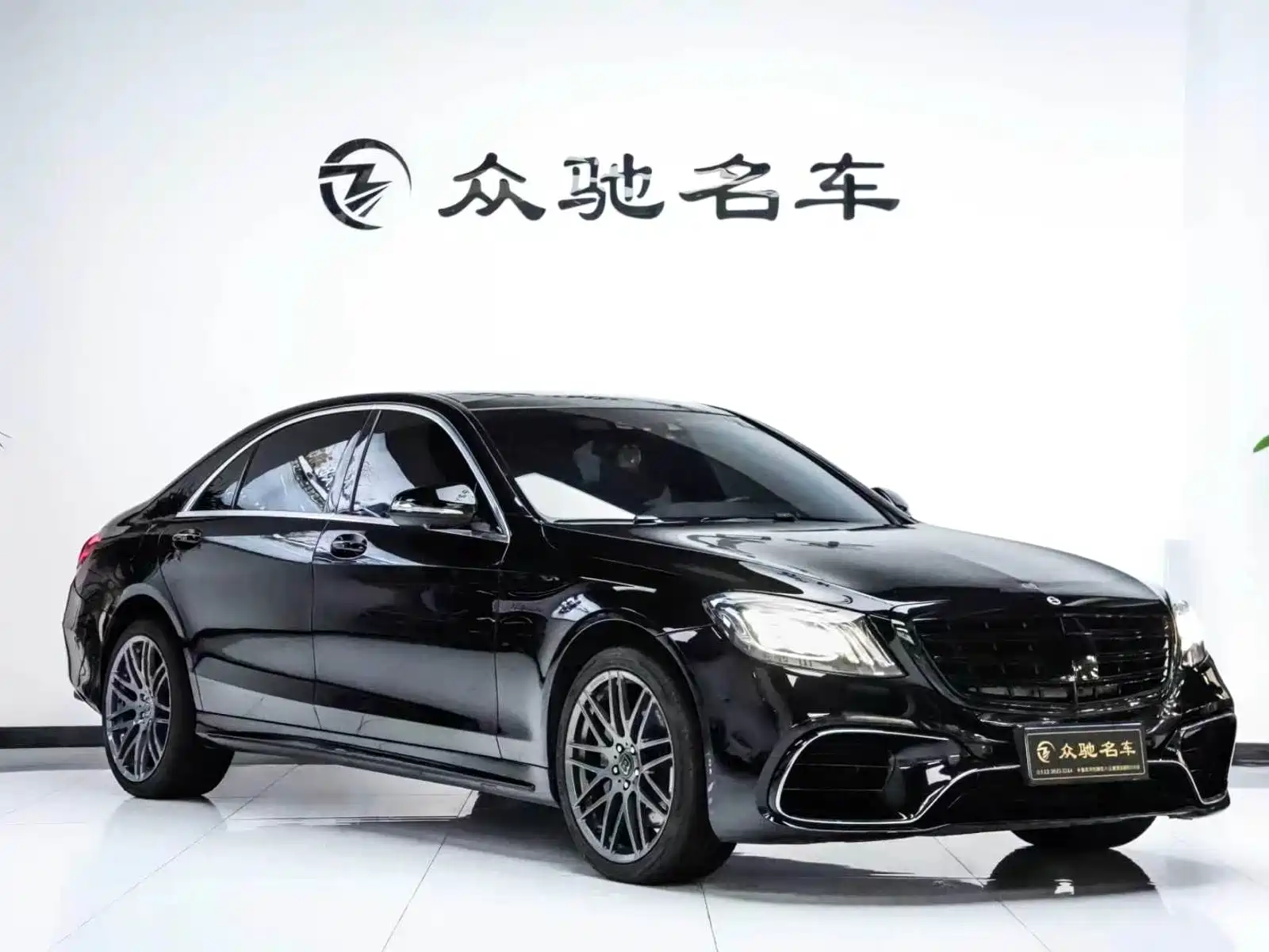 Фото 3 - Brabus S-Class